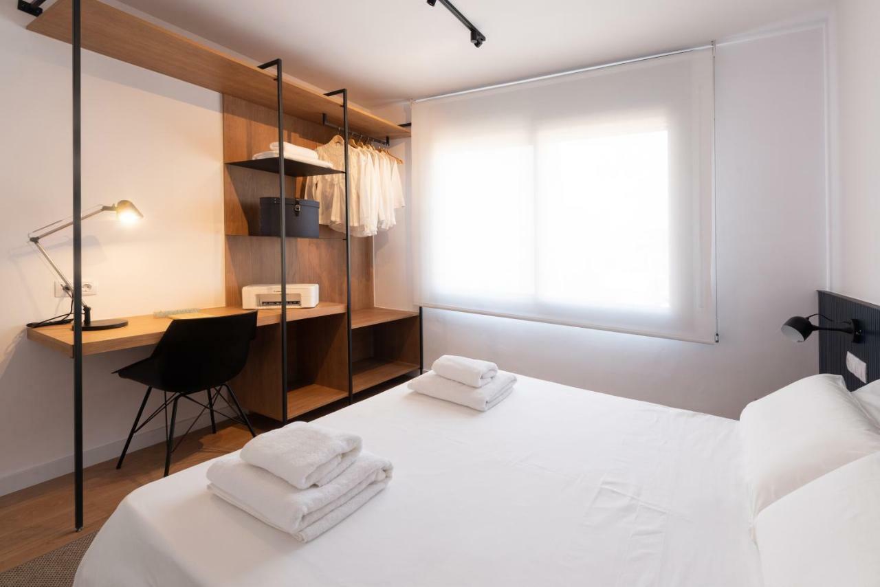 Petit Luxe L'Atic Daire Terrassa Dış mekan fotoğraf
