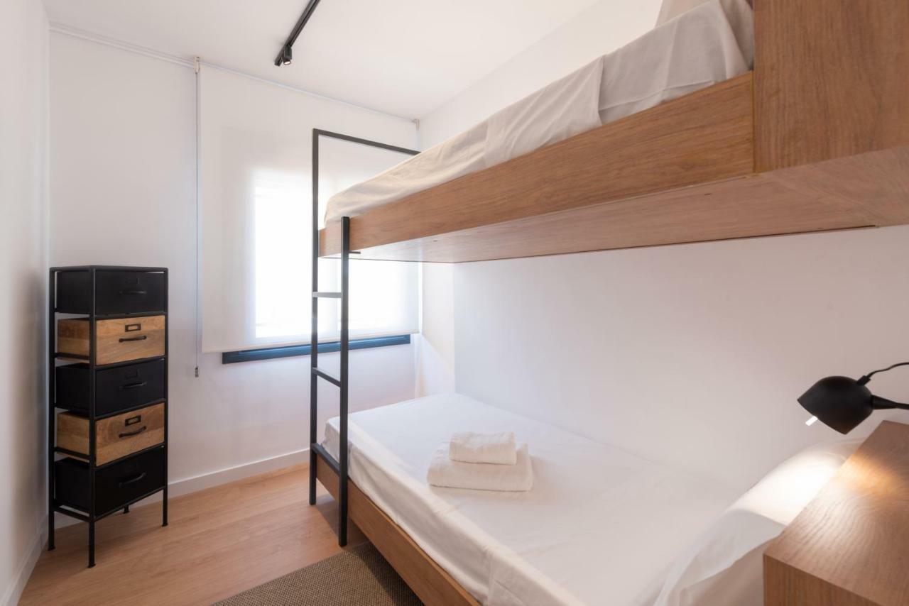 Petit Luxe L'Atic Daire Terrassa Dış mekan fotoğraf